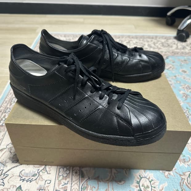 Y-3 요지 슈퍼스타 285