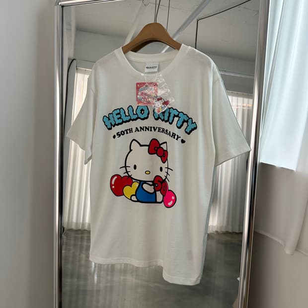 Hello Kitty 헬로키티 스티커 포함 50주년 헬로 키티 티셔츠