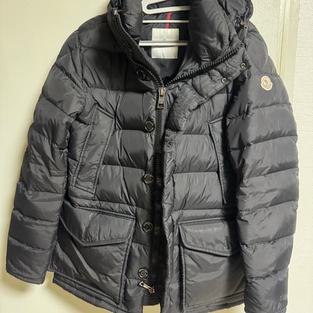 몽클레어 클루니 네이비 패딩