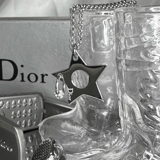 디올 펑크 피어싱 목걸이