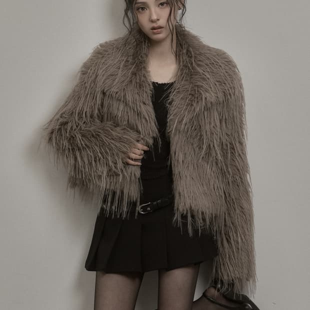 카키포인트 shaggy fur jacket