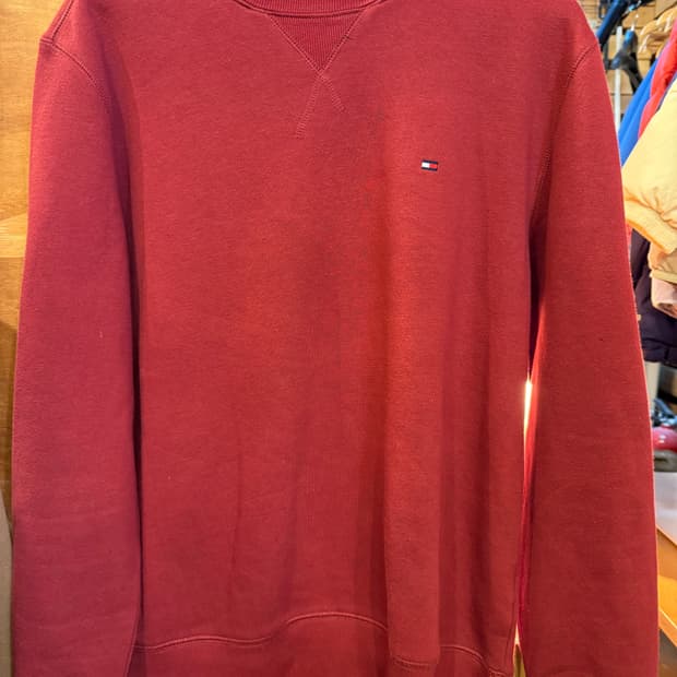 타미힐피거 버건디 맨투맨