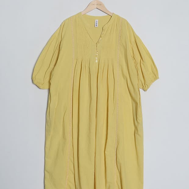JUNOAH Pintuck One-Piece