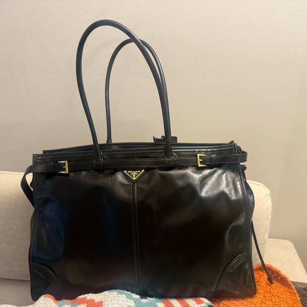 🩷프라다 보니백 S급 정품 블랙엑스트라라지 급처🩷