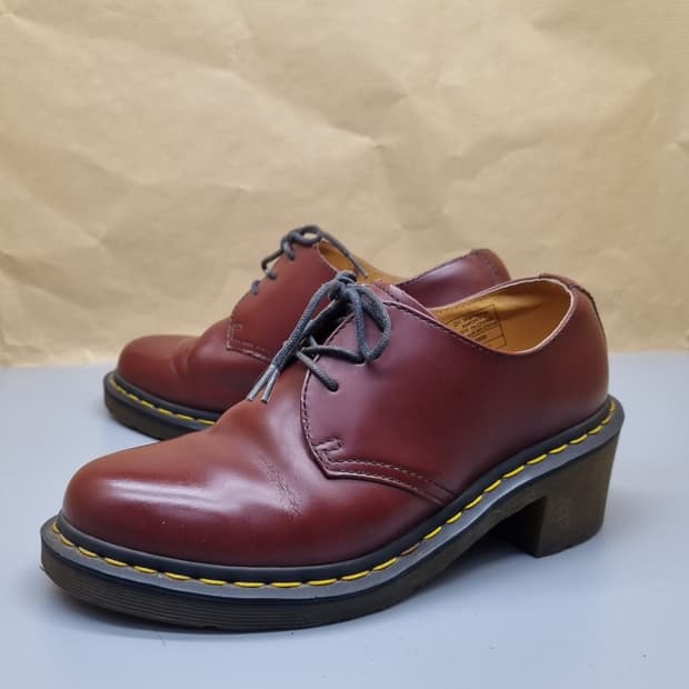 닥터마틴1461 3홀 체리레드로퍼38 240굽6