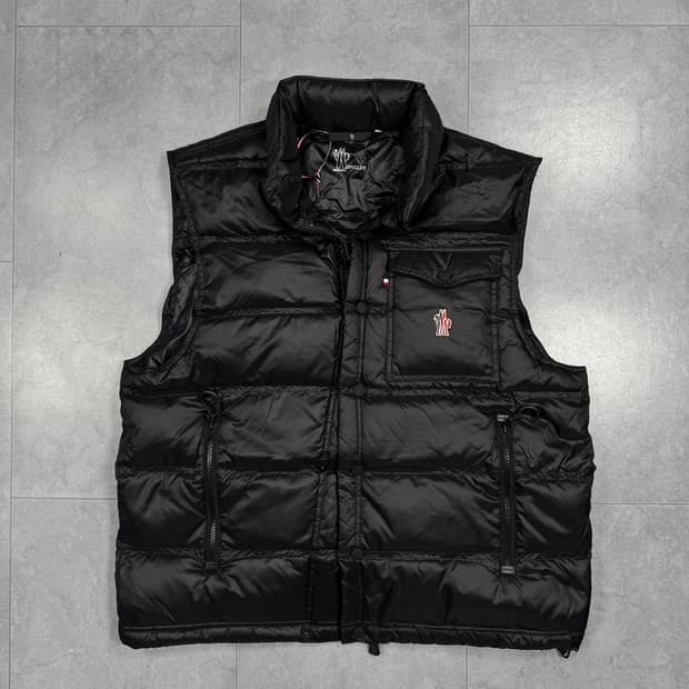 몽클레르 조끼 패딩 블랙