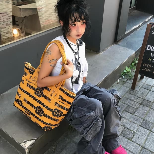Vivienne Westwood Rope Pattern Hand Bag