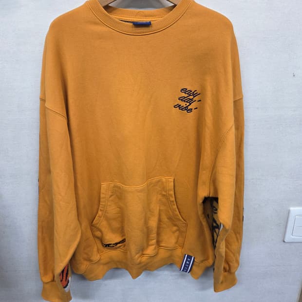 로맨틱크라운 니트 맨투맨 L