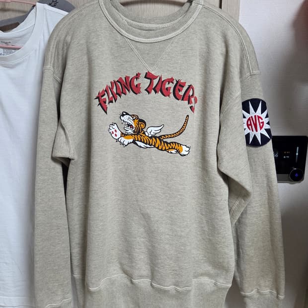 리얼맥코이 플라잉타이거 스웻 xl