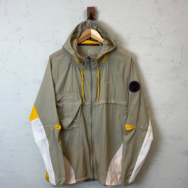 나이키 경량 포켓 후드 바람막이