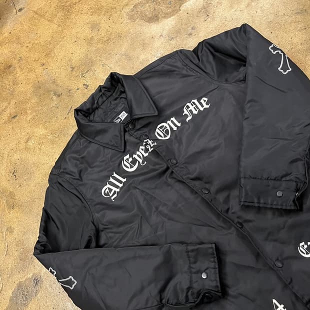 [정품/M] 뉴에라 검정색 코치자켓 프린팅 b18