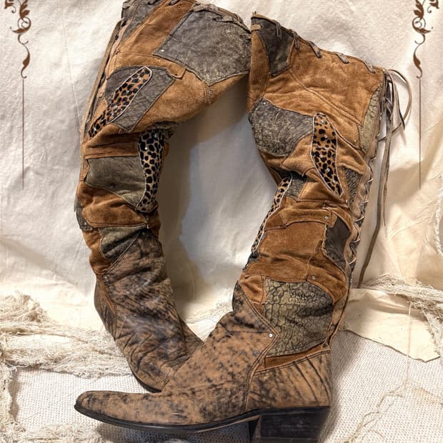 Weston hippie Patches Detail Boots