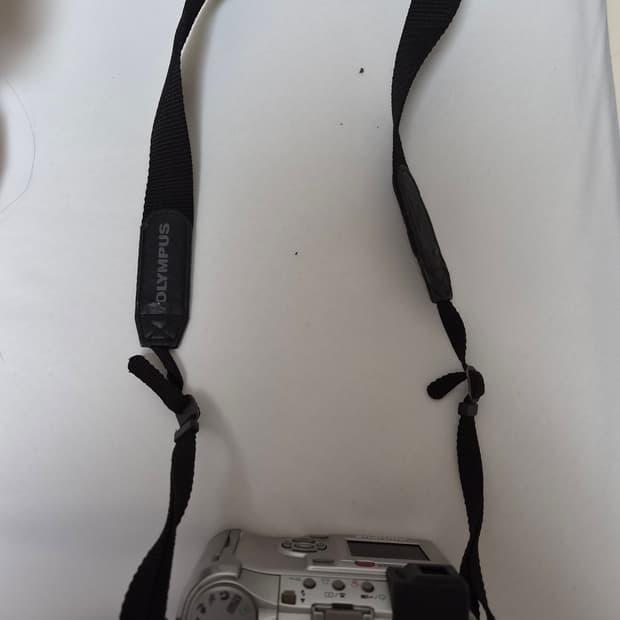 올림푸스 CAMEDIA C-750 Ultra Zoom 디카