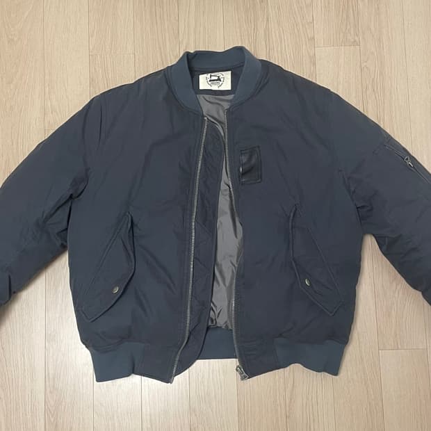 언노운 봄버 자켓