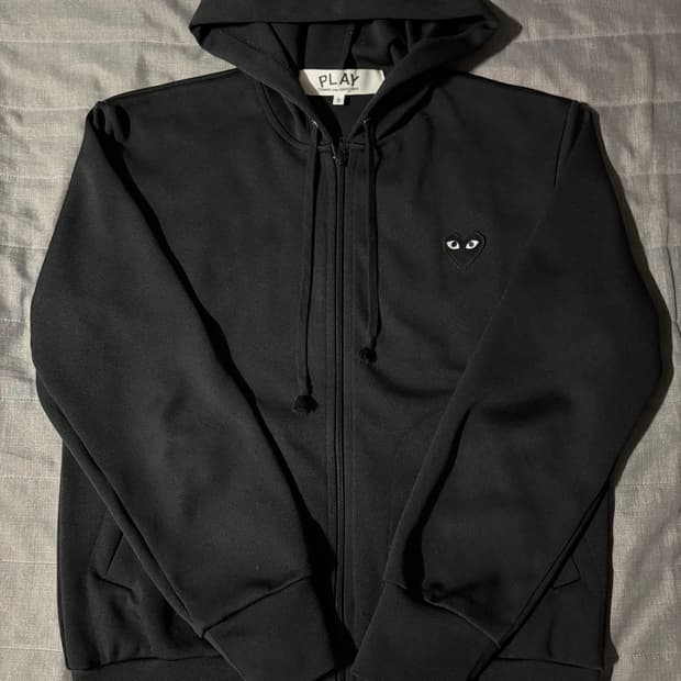 정품)꼼데가르송 빅하트 후드집업 블랙