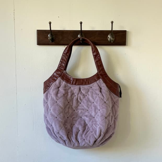 THE EMPORiuM 퀼팅 숄더백