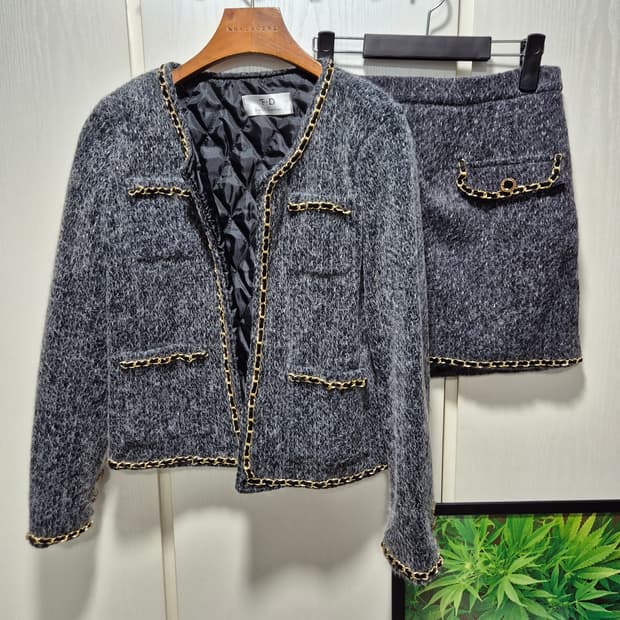 (세일)(새상품)누빔 트위드 셋업 자켓 스커트