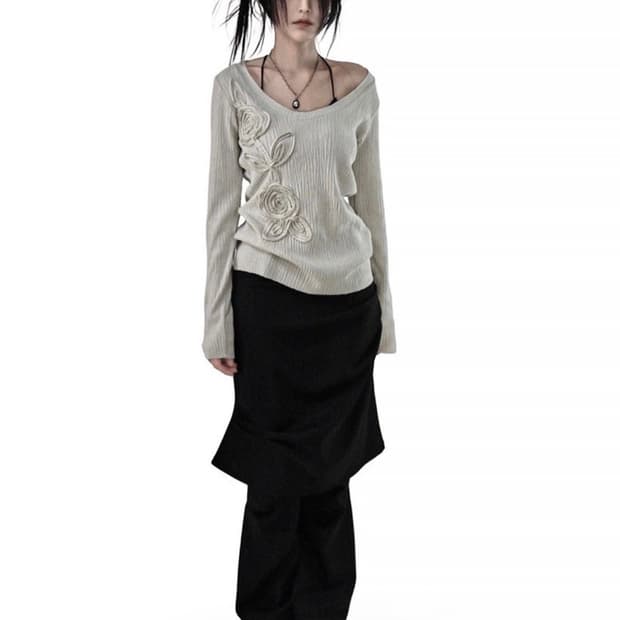 시크윈 DEEP FLOWER TEXTURE LOOSE FIT KNIT