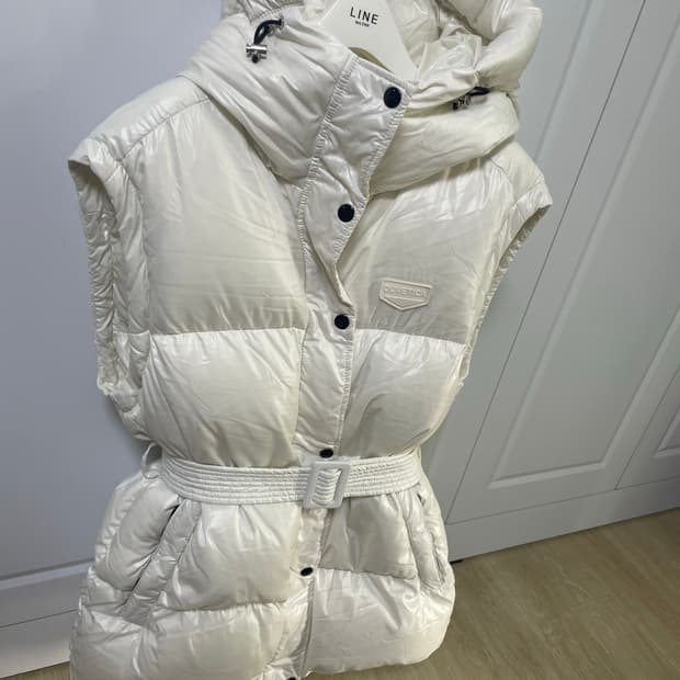 듀베티카 구스 패딩 베스트 새상품급!!