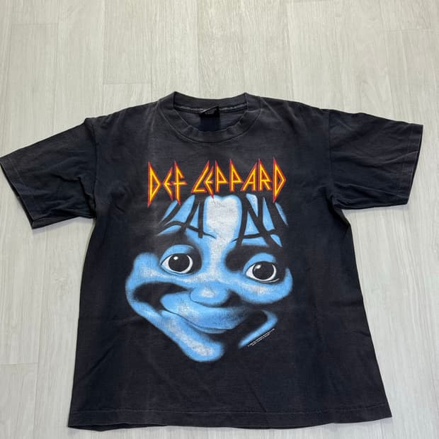 90s def leppard Tee