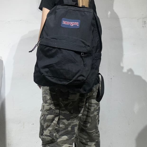 잔스포츠 블랙 백팩 가방