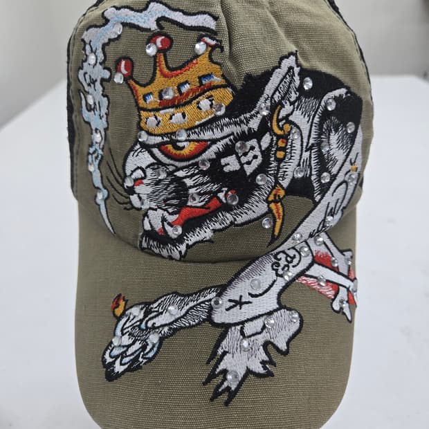에드 하디 호랑이 자수 캡모자