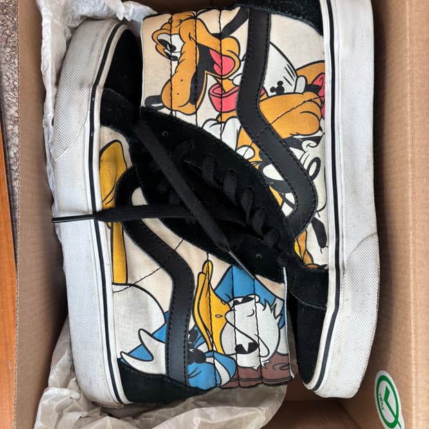 반스 x 디즈니 하이탑 스니커즈