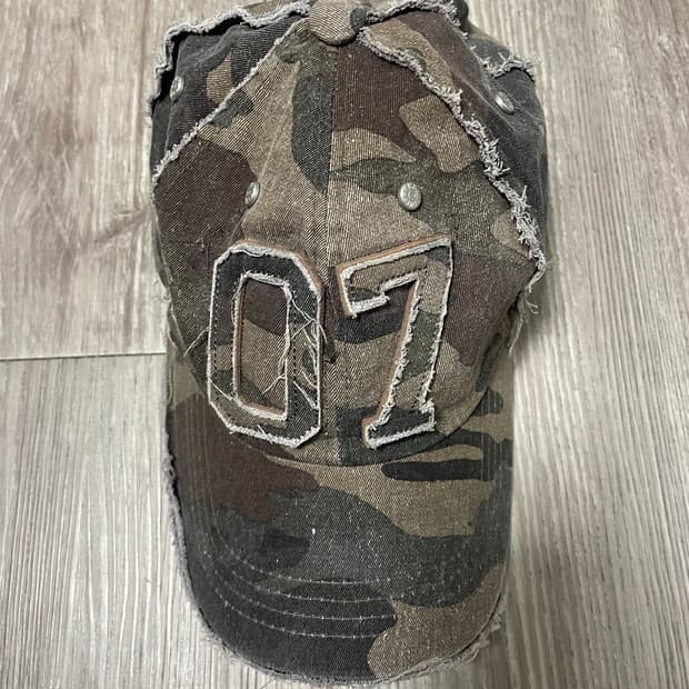 홀리넘버세븐 카모플라주 07패치 볼캡 카키