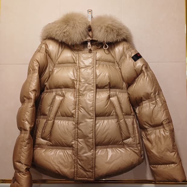 페트레이 정품 여성 패딩 38 사이즈