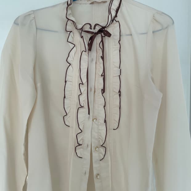 빈티지 모리걸 로리타 프릴 장식 아이보리 블라우스 브라운