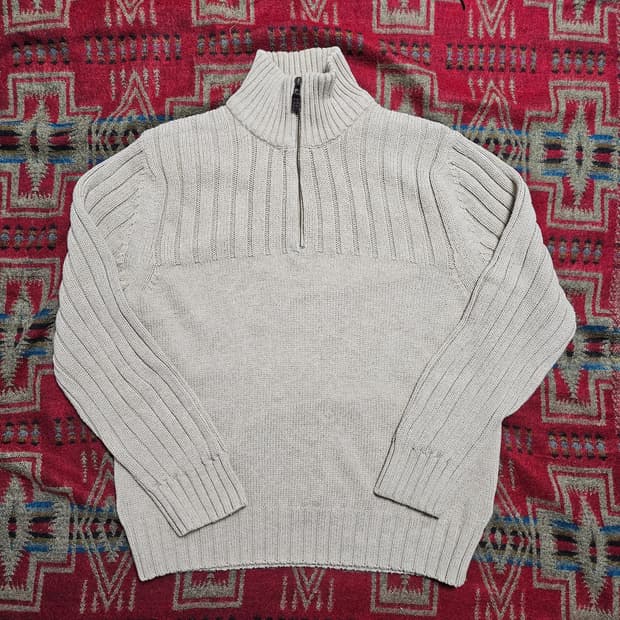 에디바우어 하프집업 니트