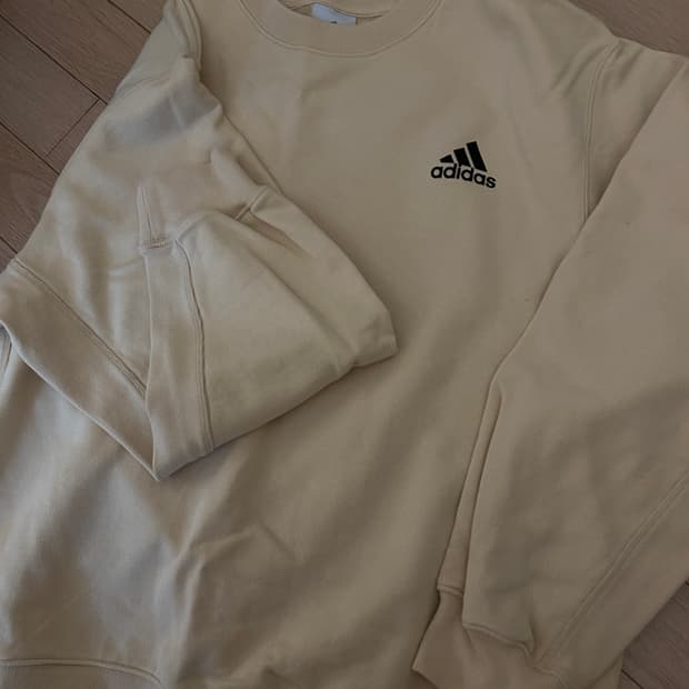 아디다스 맨투맨 