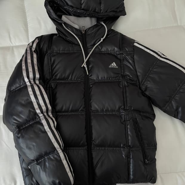 아이다스 삼선 덕다운 패딩 블랙