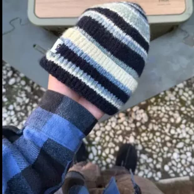 크래커하우스 비니 블루색상 판매