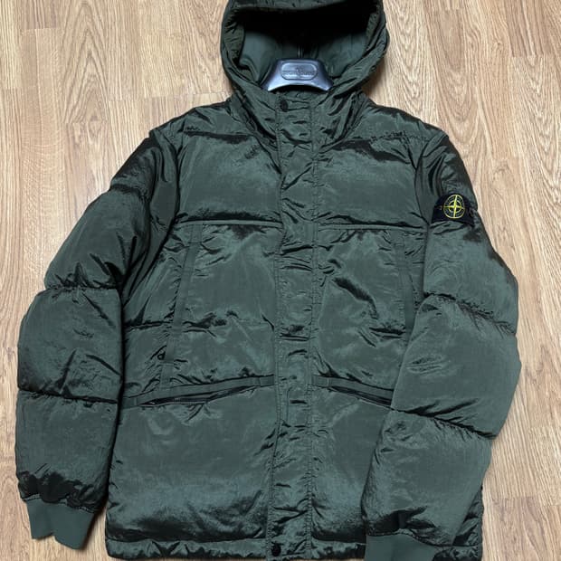 스톤아일랜드 주니어 다운자켓 정품 판매합니다(여성 55)