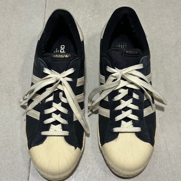 아디다스 슈퍼스타 82 블랙 화이트