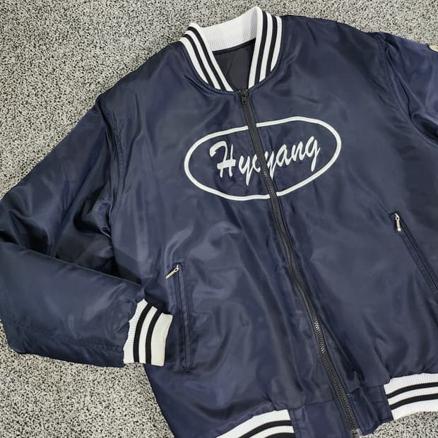 네이비 스트릿 로고 점퍼 