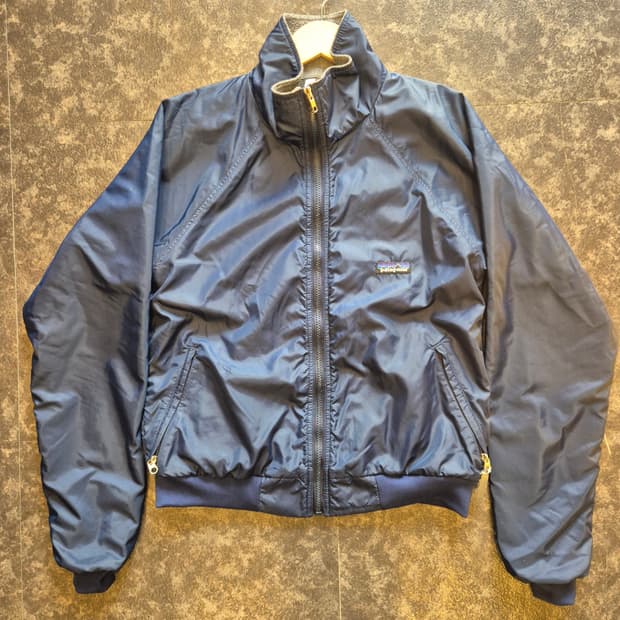 파타고니아 쉘드 신칠라 여성 자켓 네이비 색상