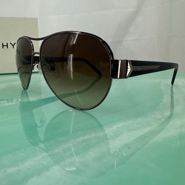 [새상품 무료배송] 지방시 Made in Italy 선글라스 SGV472