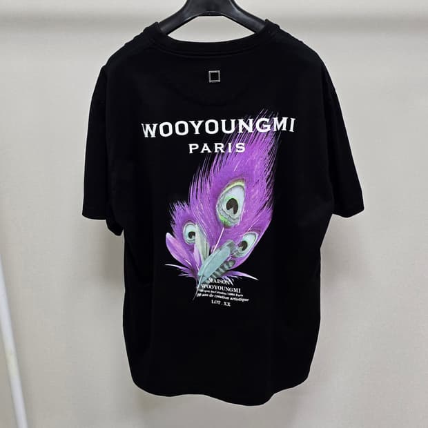 우영미 깃털 백로고 반팔 티셔츠 48사이즈 판매