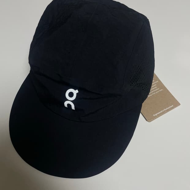 온러닝 퍼포먼스 캡 블랙 새상품