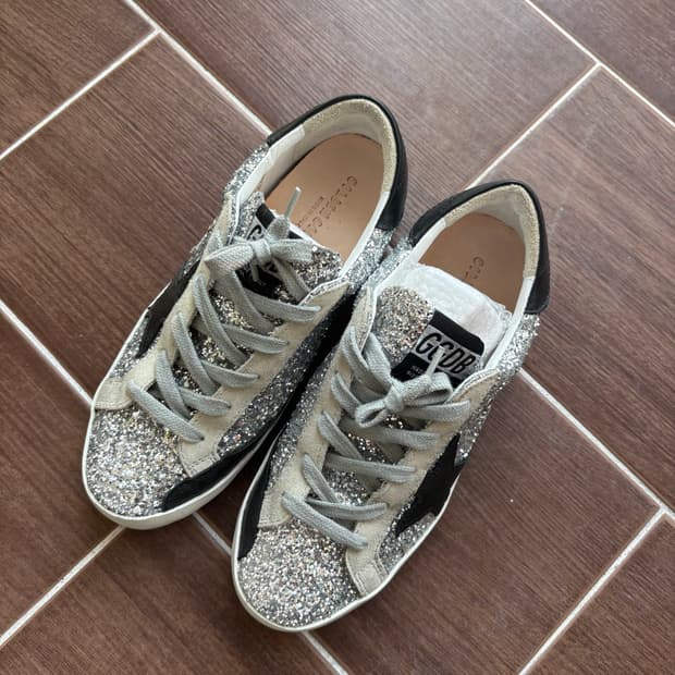 (거의 새상품) 골든구스 키즈 글리터 35 (225-230)