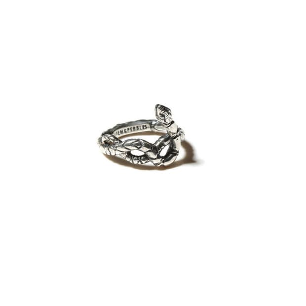 젬앤페블스 serpentine ring 6.5호 NEW