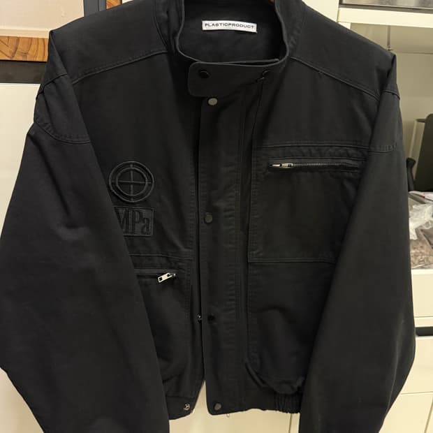 플라스틱 프로덕트 자켓 L사이즈 판매합니다 !