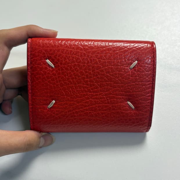 메종마르지엘라 반지갑 레드 유일매물