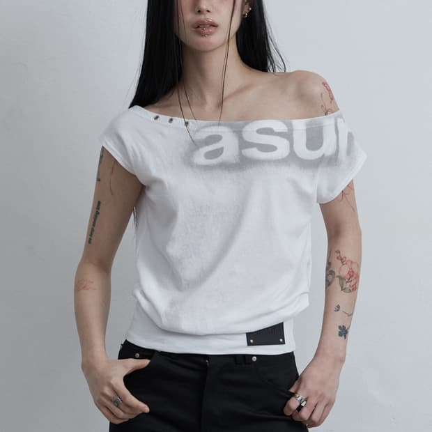 애즈유아 돌먼 크롭 티셔츠 화이트