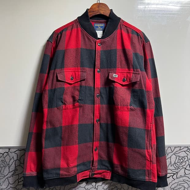 울리치 레드/블랙 체크 봄버 자켓