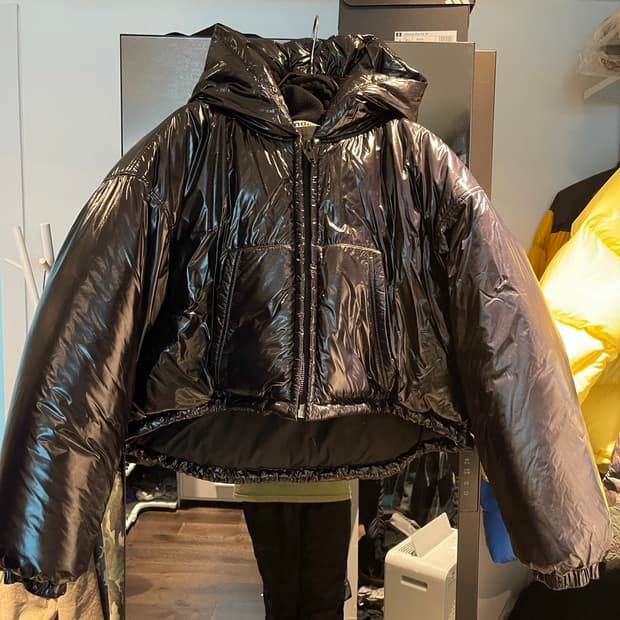 알렉산더왕 글로시 크롭패딩