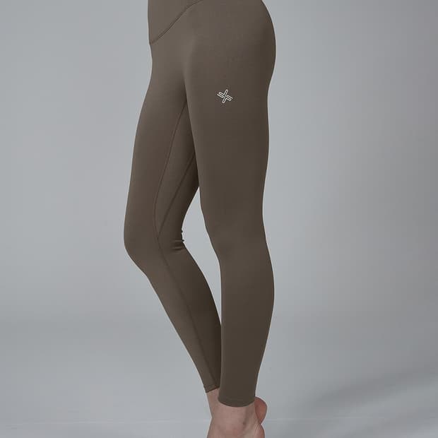 V업 3D 플러스 레깅스_월넛베이지