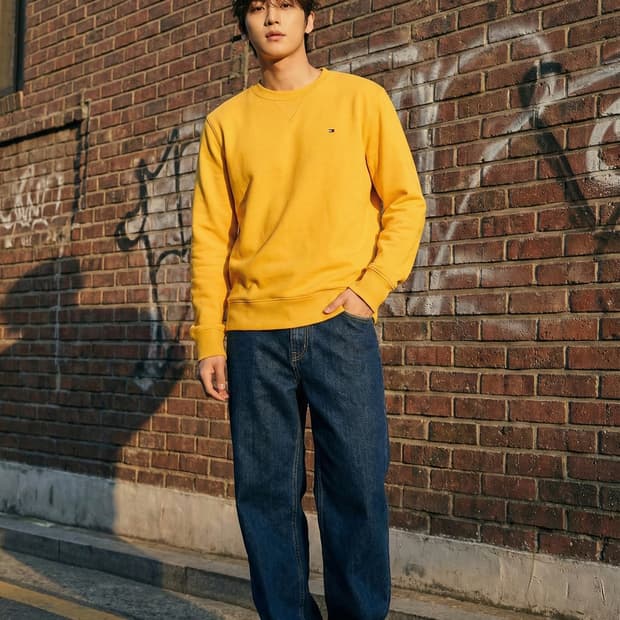 타미힐피거 시그니처 자수 옐로우 맨투맨